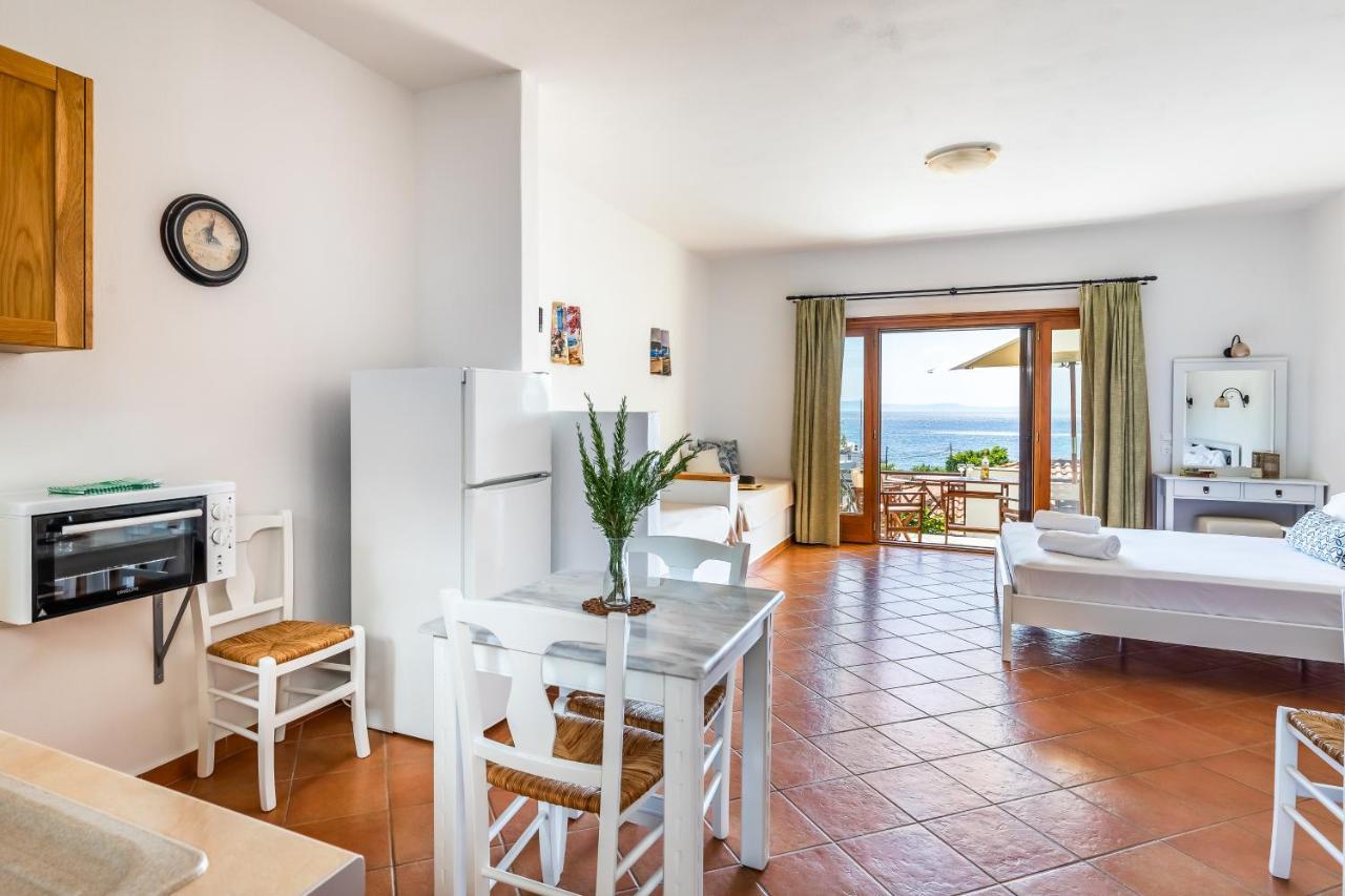 Althea Accommodation Agnóndasz Kültér fotó